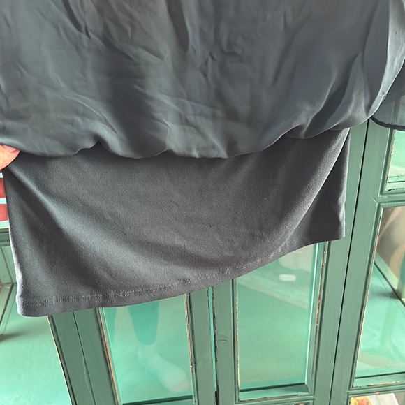 Ann Taylor Women's Blouse in Blue - Picture 4 of 8